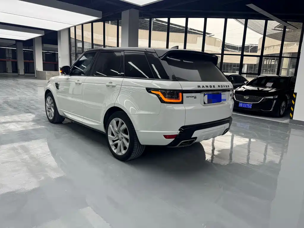Land Rover Sport 2017 — фото 17