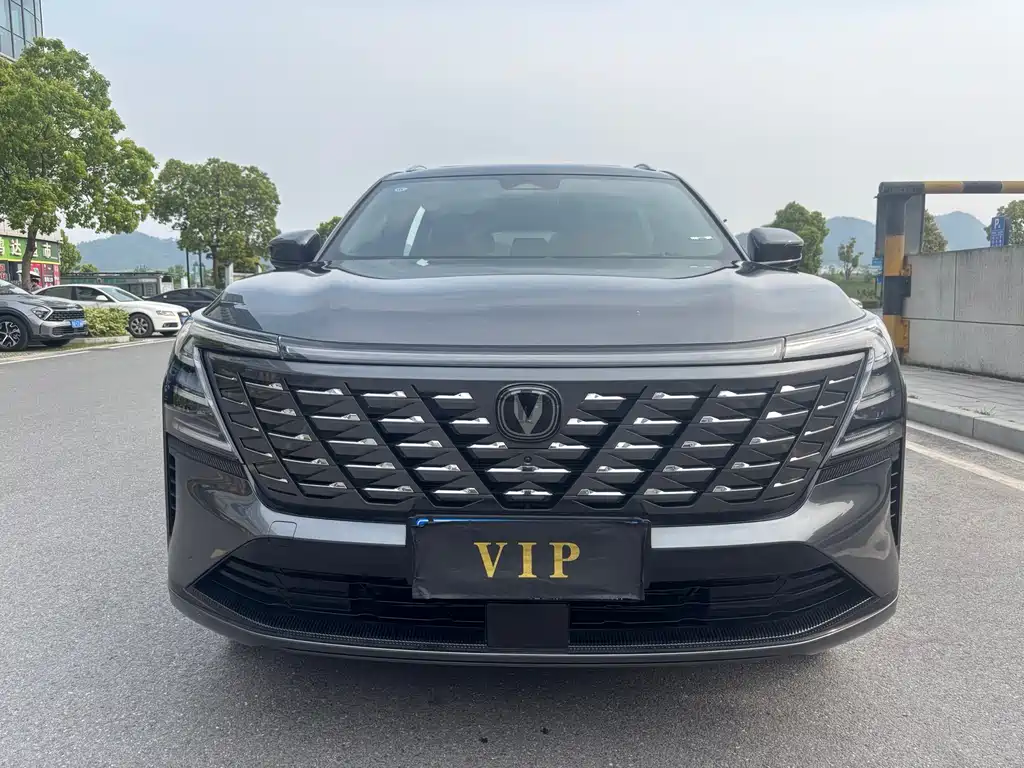 Changan CS75 PLUS 2024 — фото 2