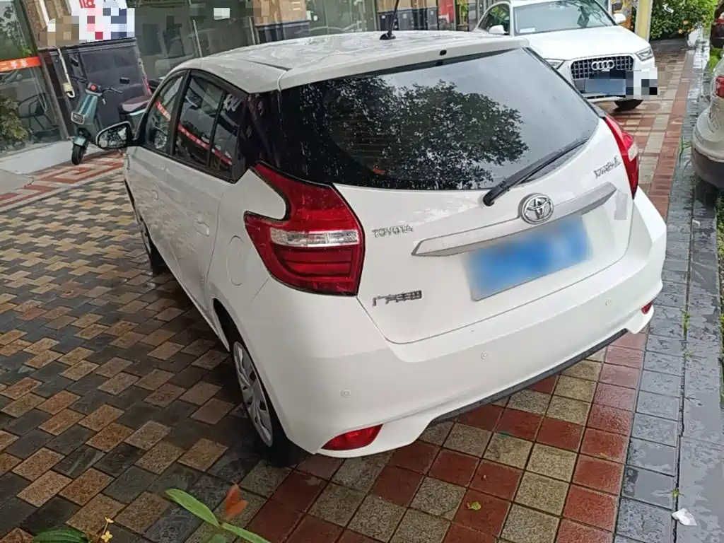 Toyota Yaris L 2019 — фото 5