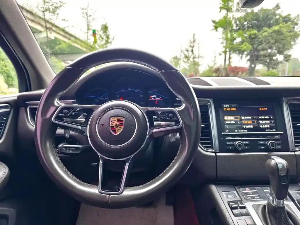 Porsche Macan 2016 — фото 5