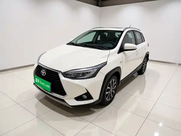 Toyota Yaris L 2021