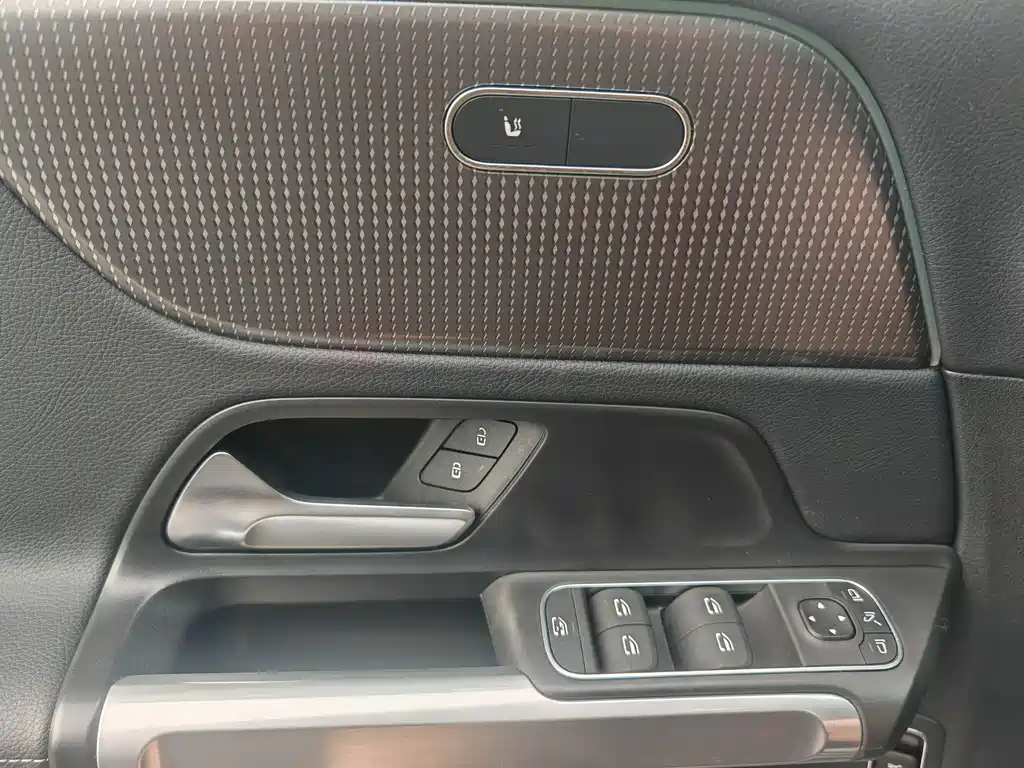 Mercedes-Benz GLB 2022 — фото 17