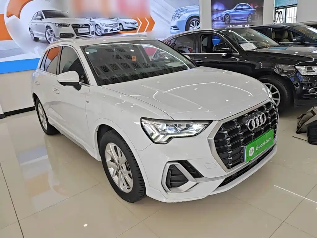 Audi Q3 2019 — фото 22