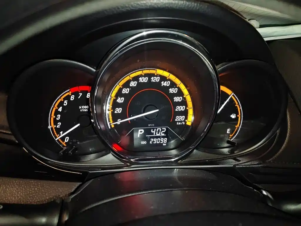 Toyota Yaris L 2021
