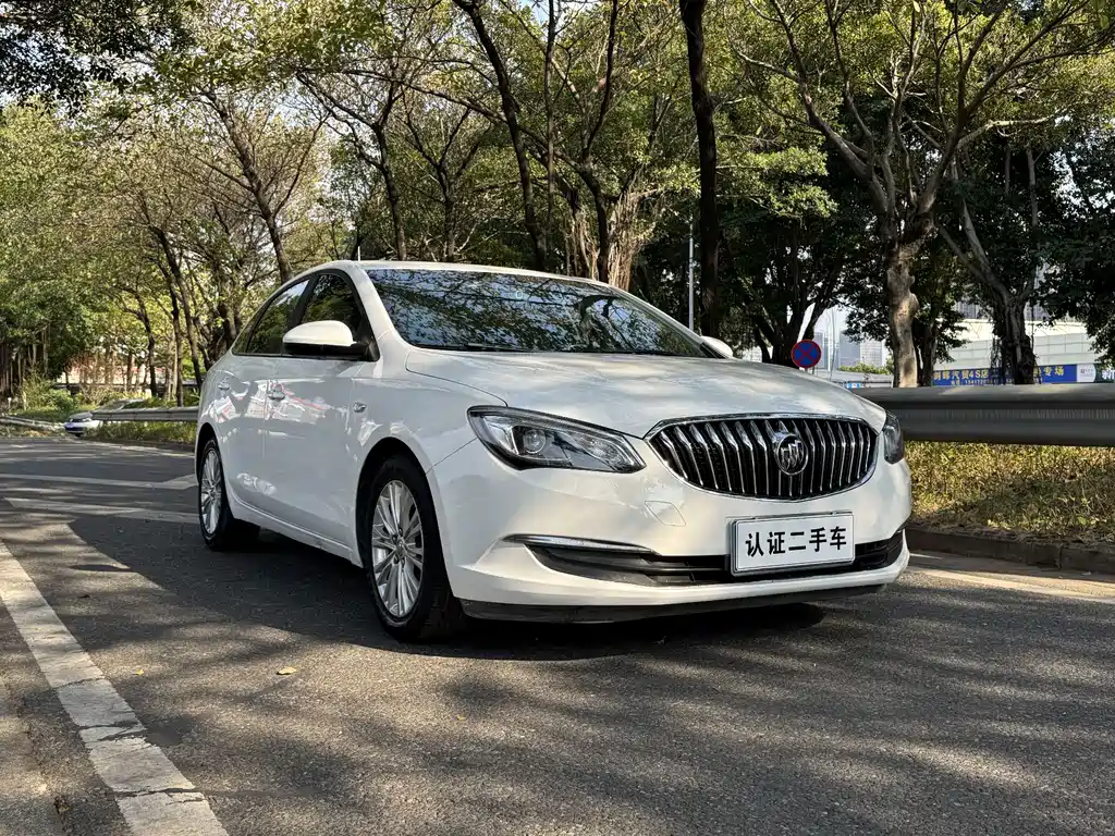 Buick Excelle 2017 — фото 3