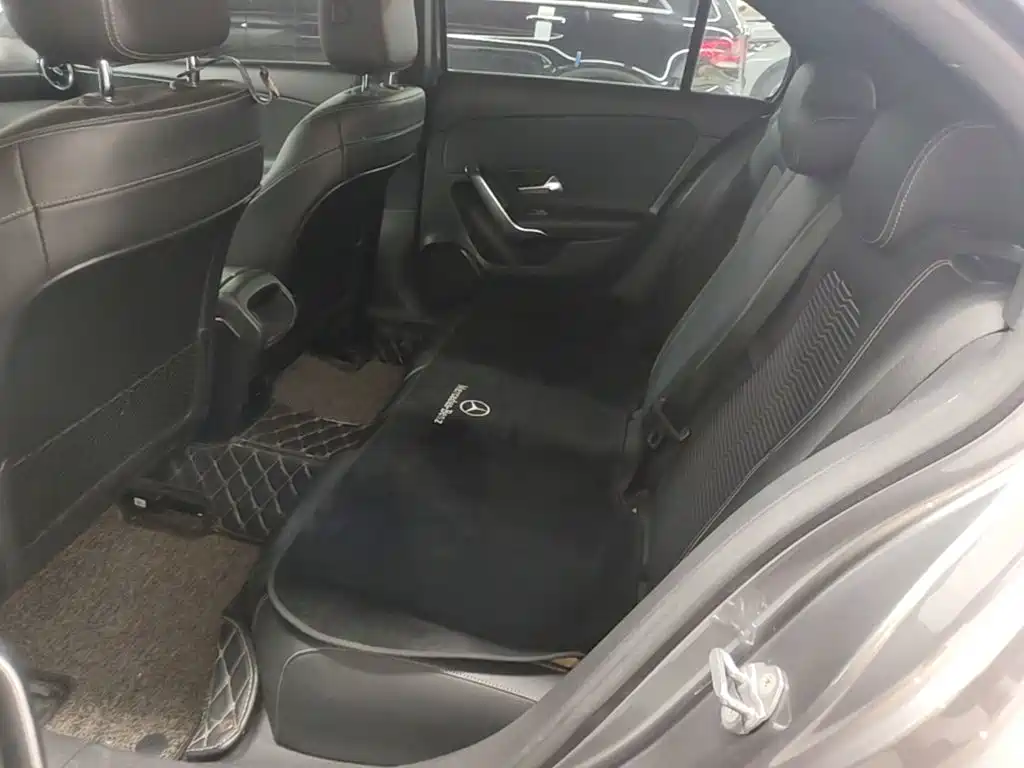 Mercedes-Benz A-Class 2021 — фото 17