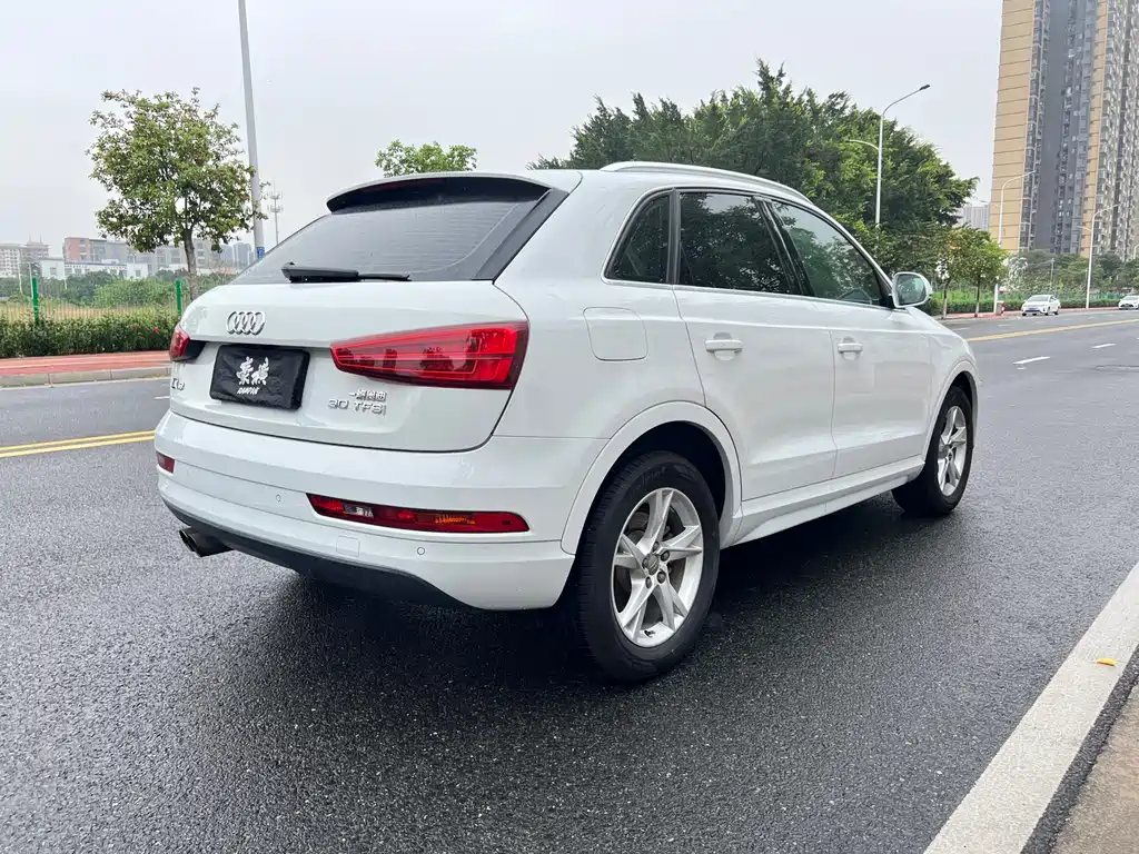 Audi Q3 2019 — фото 5