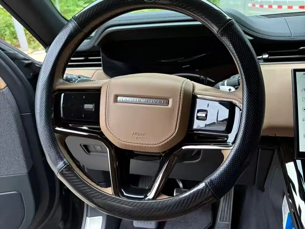 Land Rover Sport 2023 — фото 14