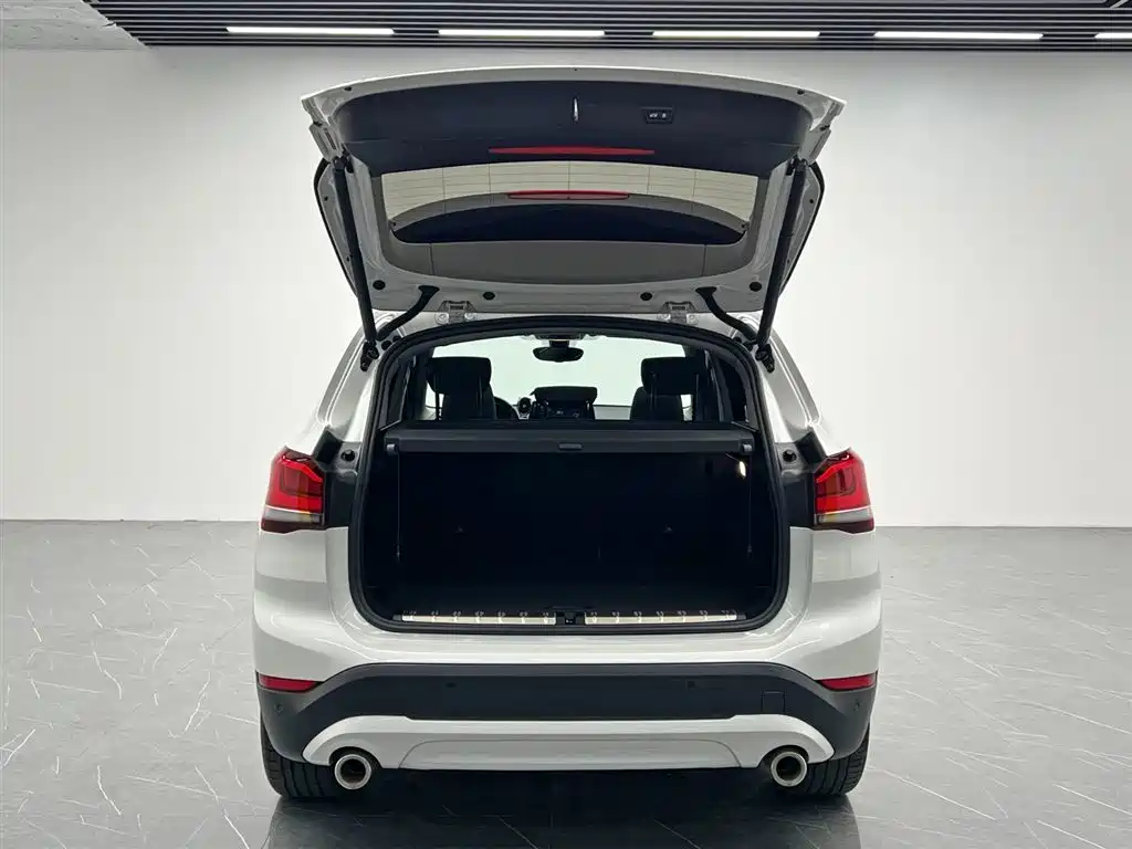 BMW X1 2022 — фото 11