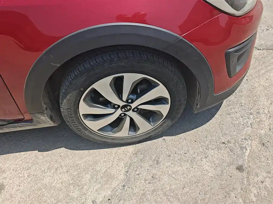 Kia KX Cross 2018 — фото 6