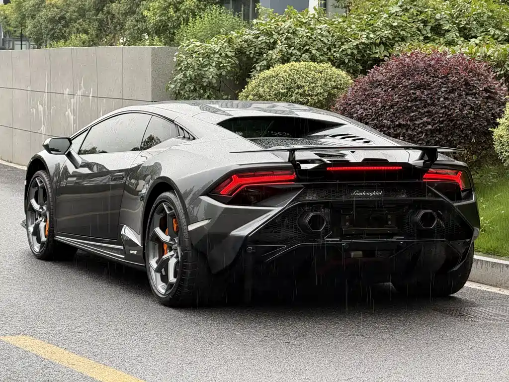 Lamborghini Huracán 2024 — фото 4