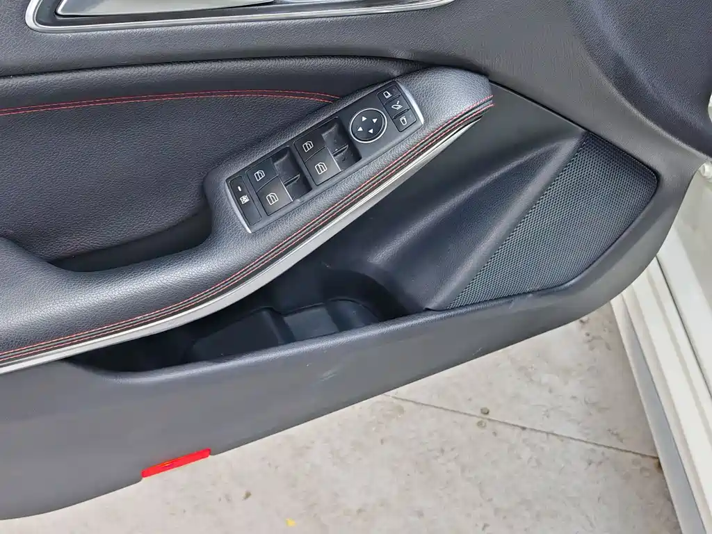 Mercedes-Benz A-Class AMG 2016 — фото 19