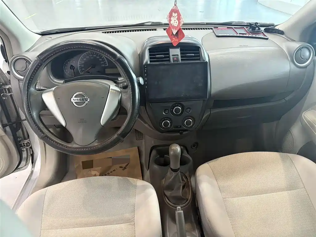 Nissan Sunny 2016 — фото 4