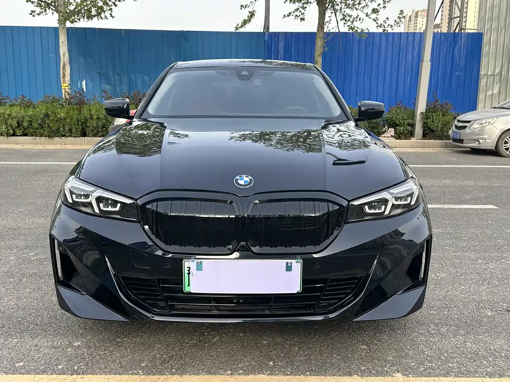 BMW i3 2024 — фото 1