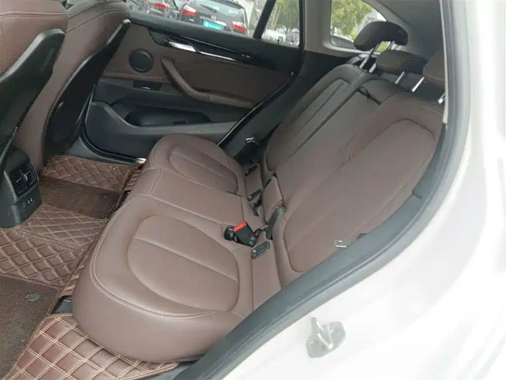 BMW X1 2020 — фото 13