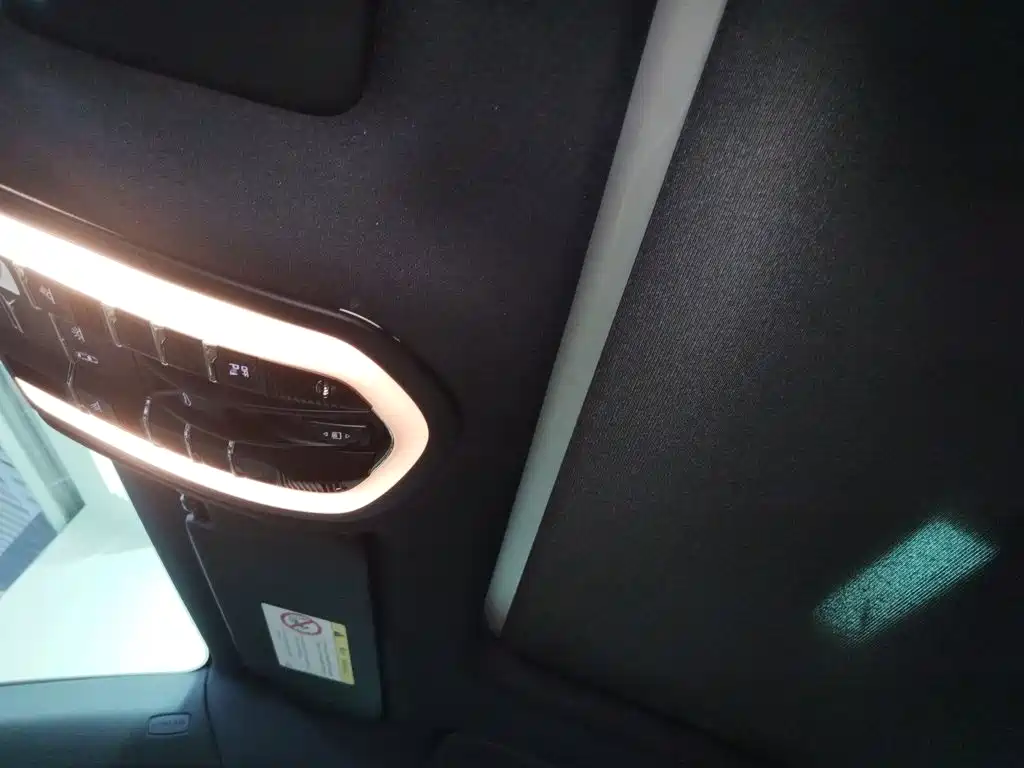 Porsche Macan 2019 — фото 14