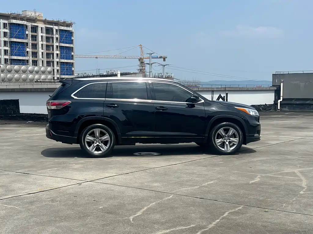 Toyota Highlander 2018 — фото 7