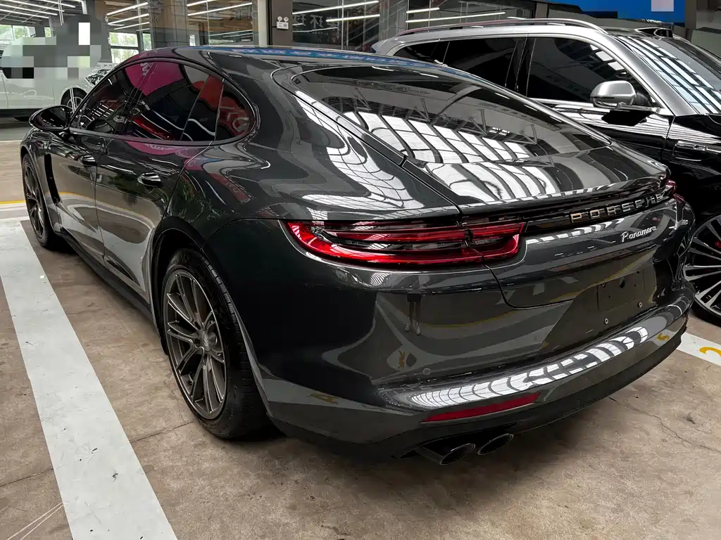 Porsche Panamera 2020 — фото 19