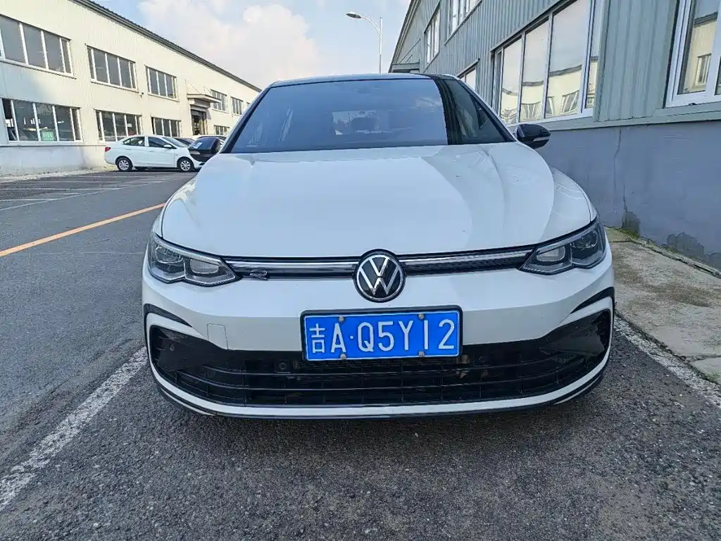 Volkswagen Golf 2022