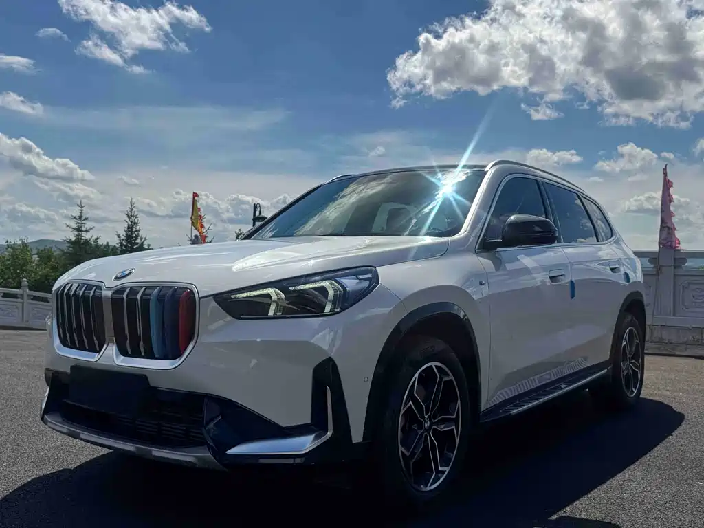 BMW X1 2023 — фото 1