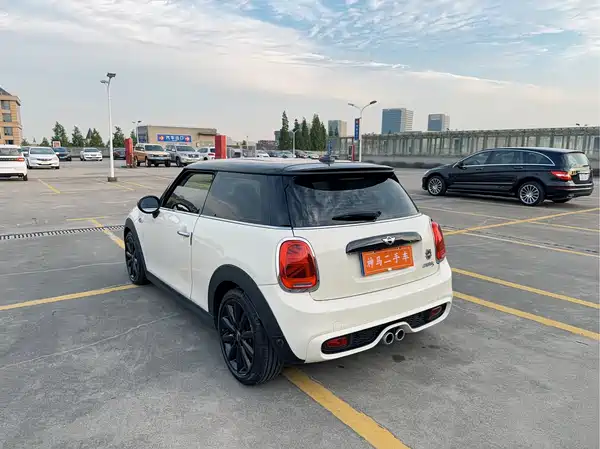 MINI MINI 2014