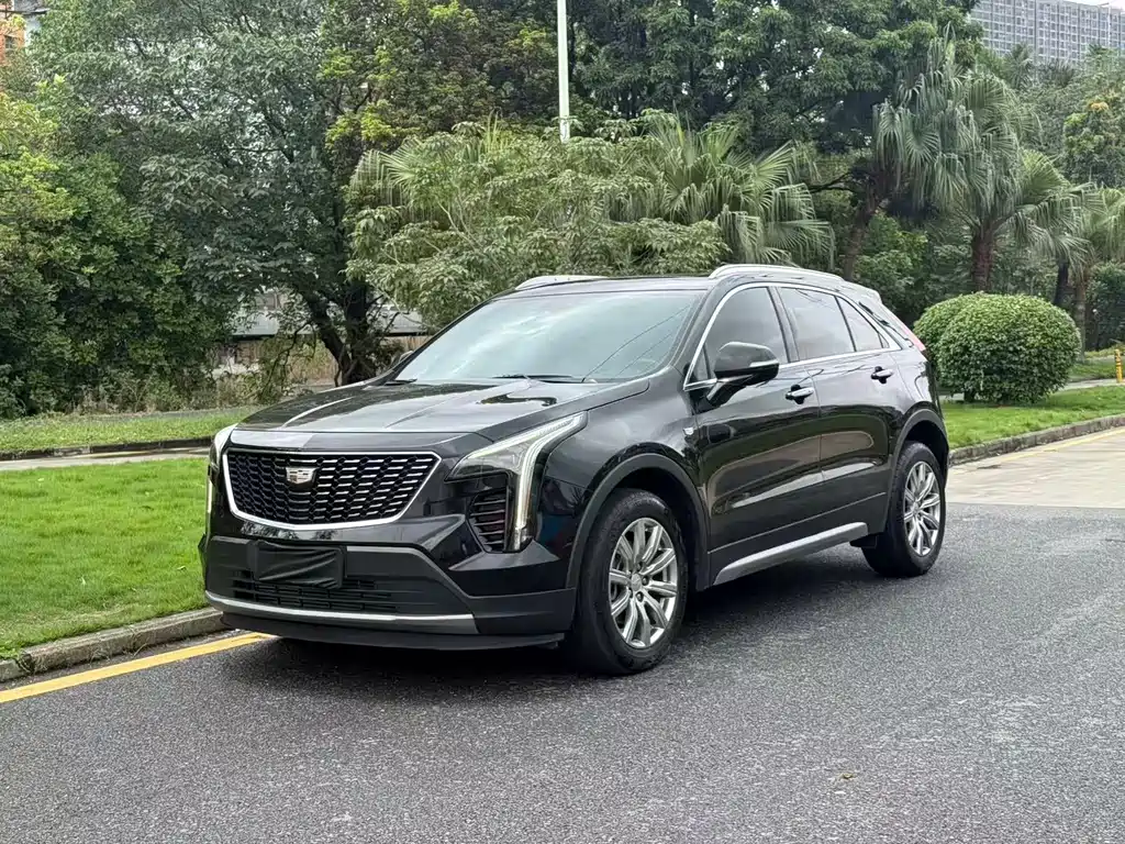 Cadillac XT4 2023 — фото 1