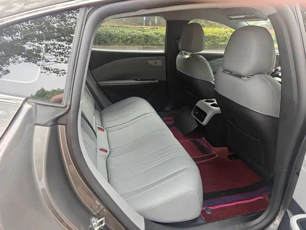 Geely Galaxy E8 2024 — фото 10