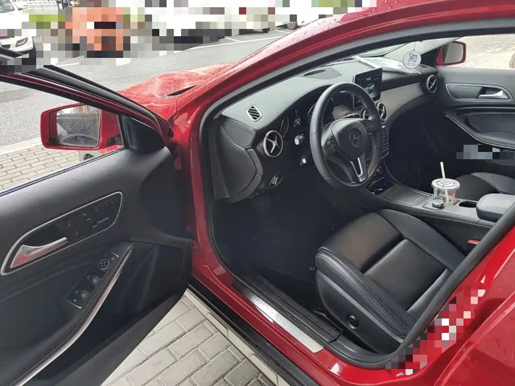 Mercedes-Benz GLA 2016 — фото 16