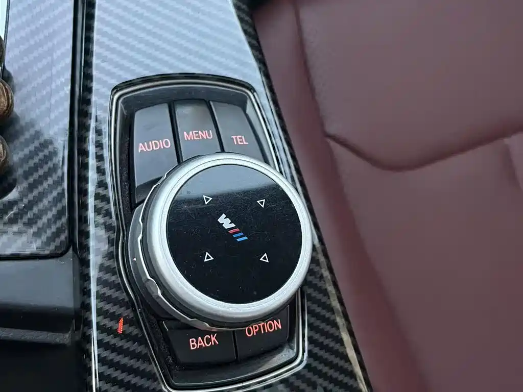 BMW 3 Series 2015 — фото 23