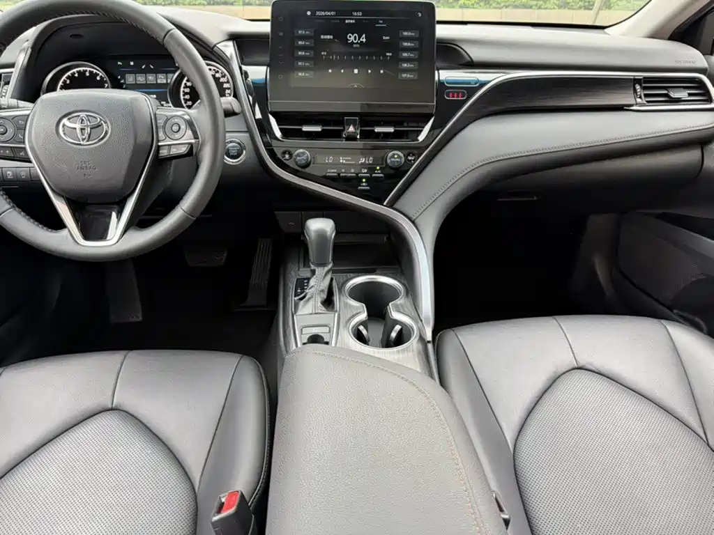Toyota Camry 2022