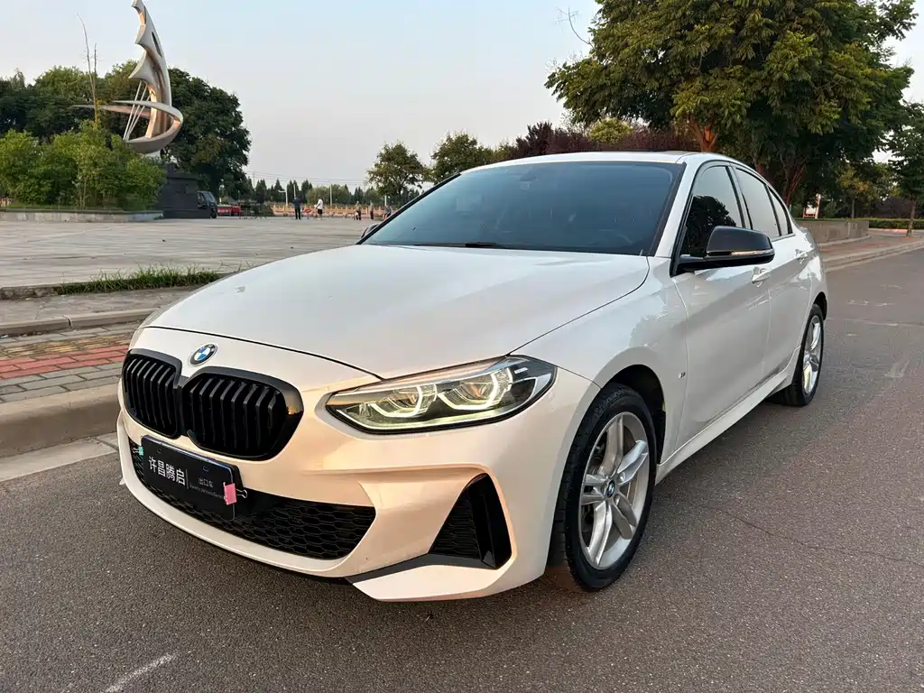 BMW 1 Series 2022