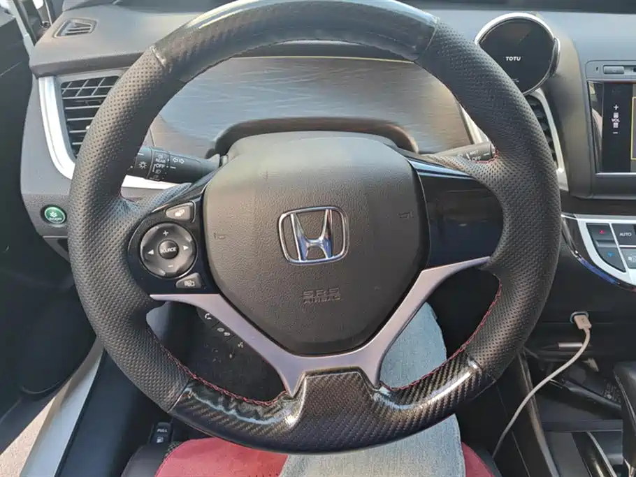Honda Jade 2015 — фото 15
