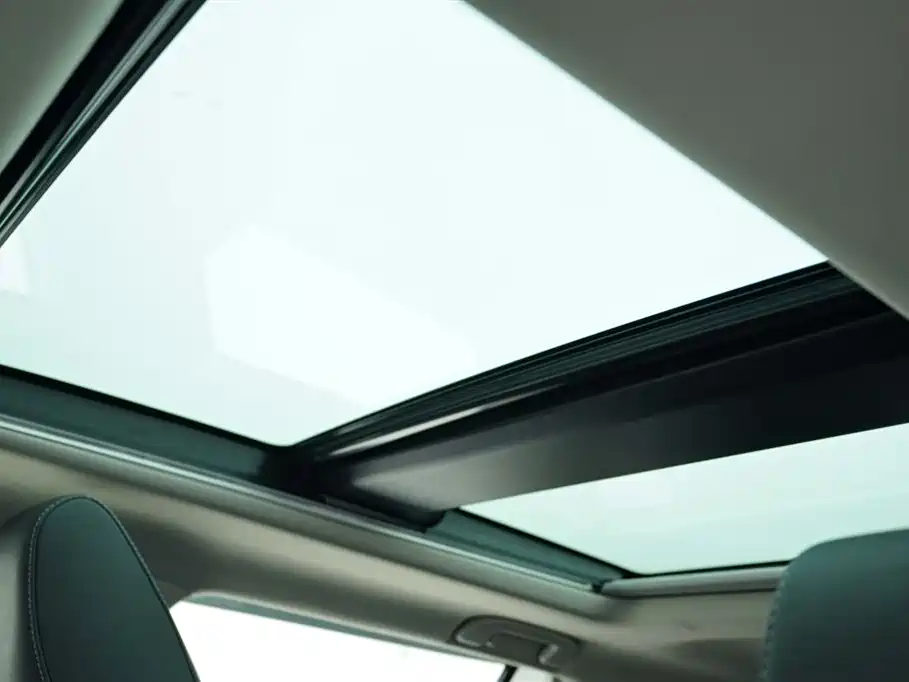 Toyota RAV4 2020 — фото 12