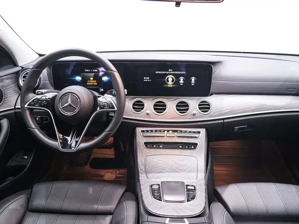 Mercedes-Benz E-Class 2022 — фото 13