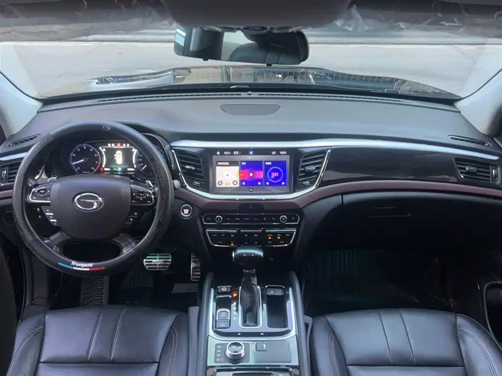 GAC Motor Trumpchi GS8 2019 — фото 5