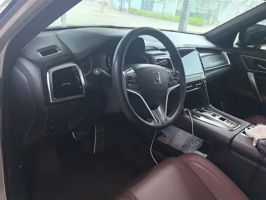 Honda UR-V 2018 — фото 12