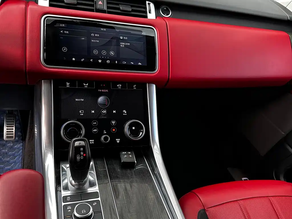 Land Rover Sport 2021 — фото 11