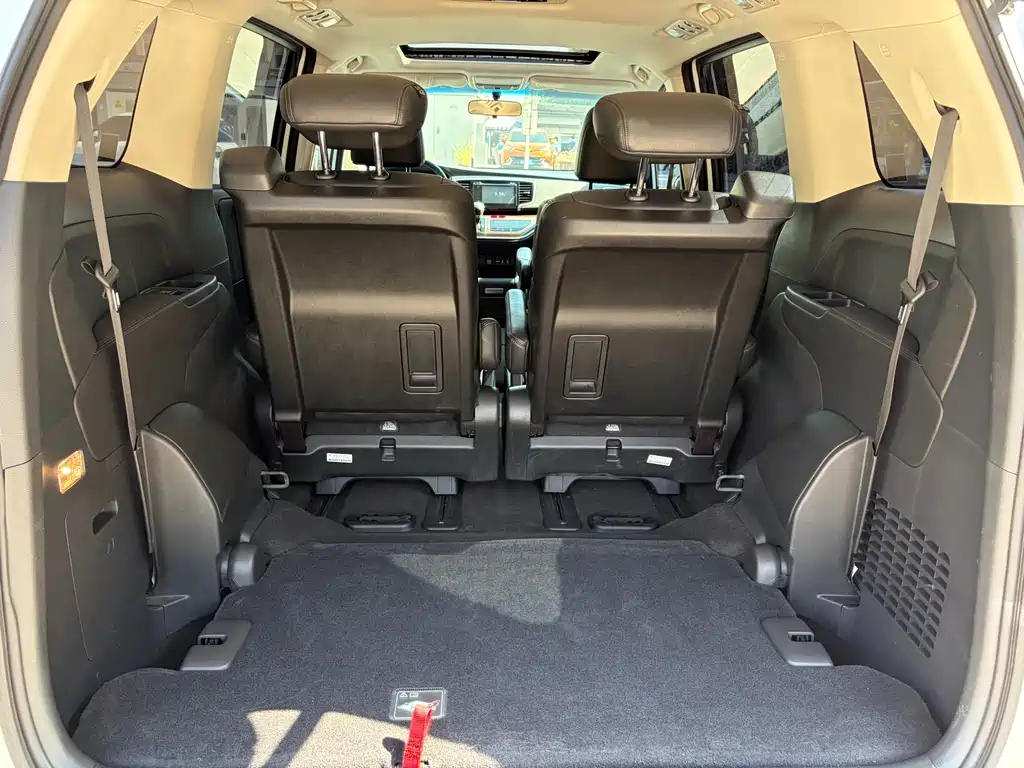 Honda Odyssey 2018 — фото 20