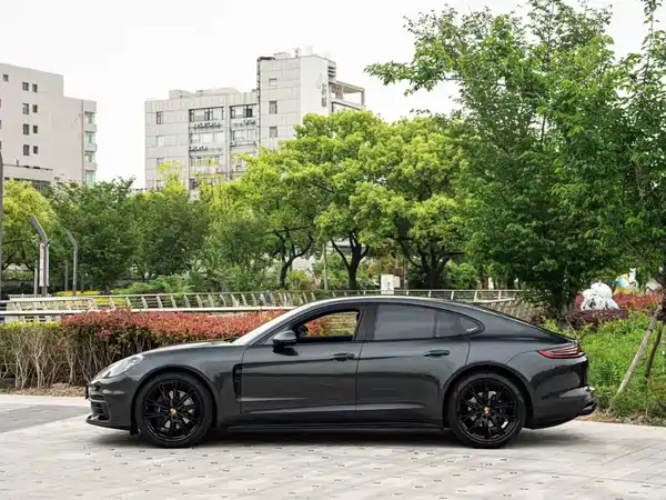 Porsche Panamera 2018