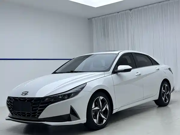 Hyundai Elantra 2021