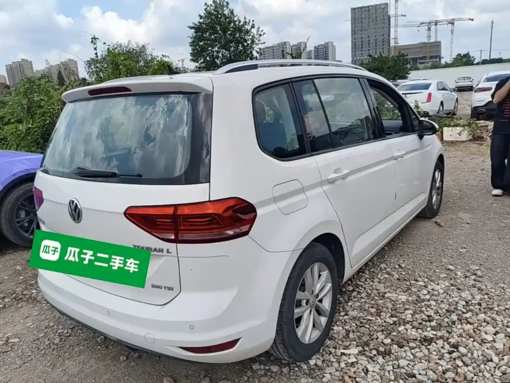 Volkswagen Touran 2016
