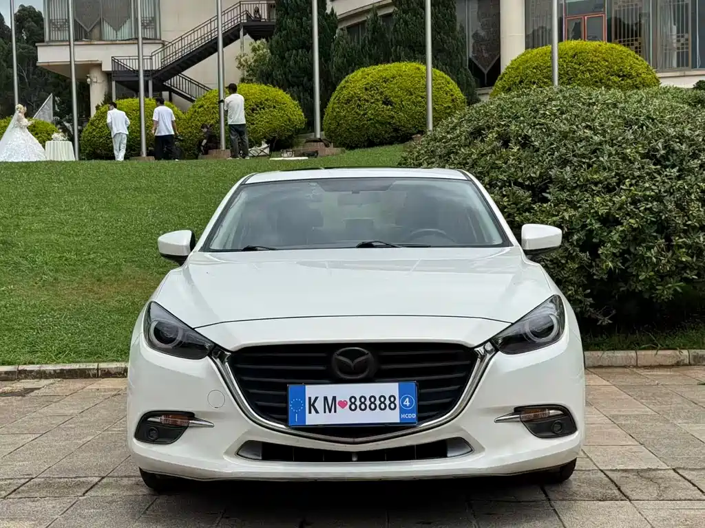 Mazda 3 Axela 2018