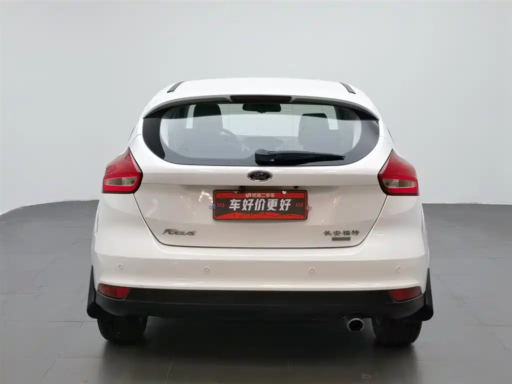 Ford Focus 2015 — фото 4