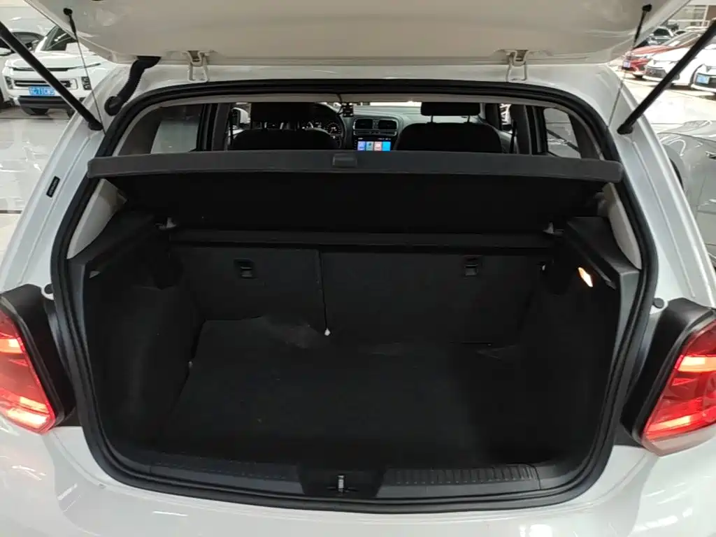 Volkswagen Polo 2018 — фото 19