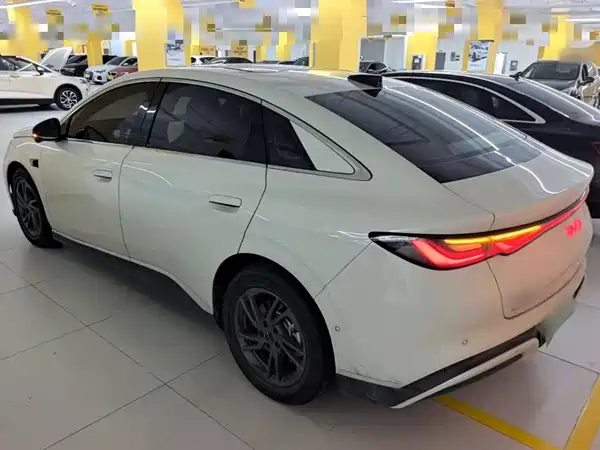BYD Seal 06 2025