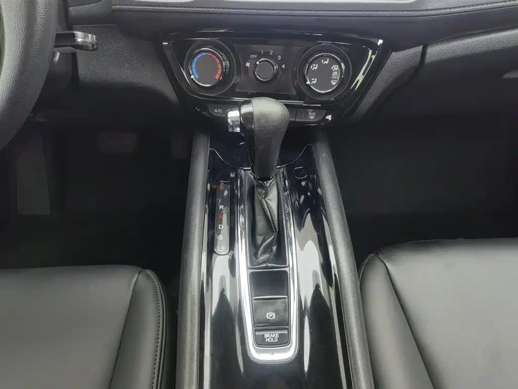 Honda Vezel 2015 — фото 13