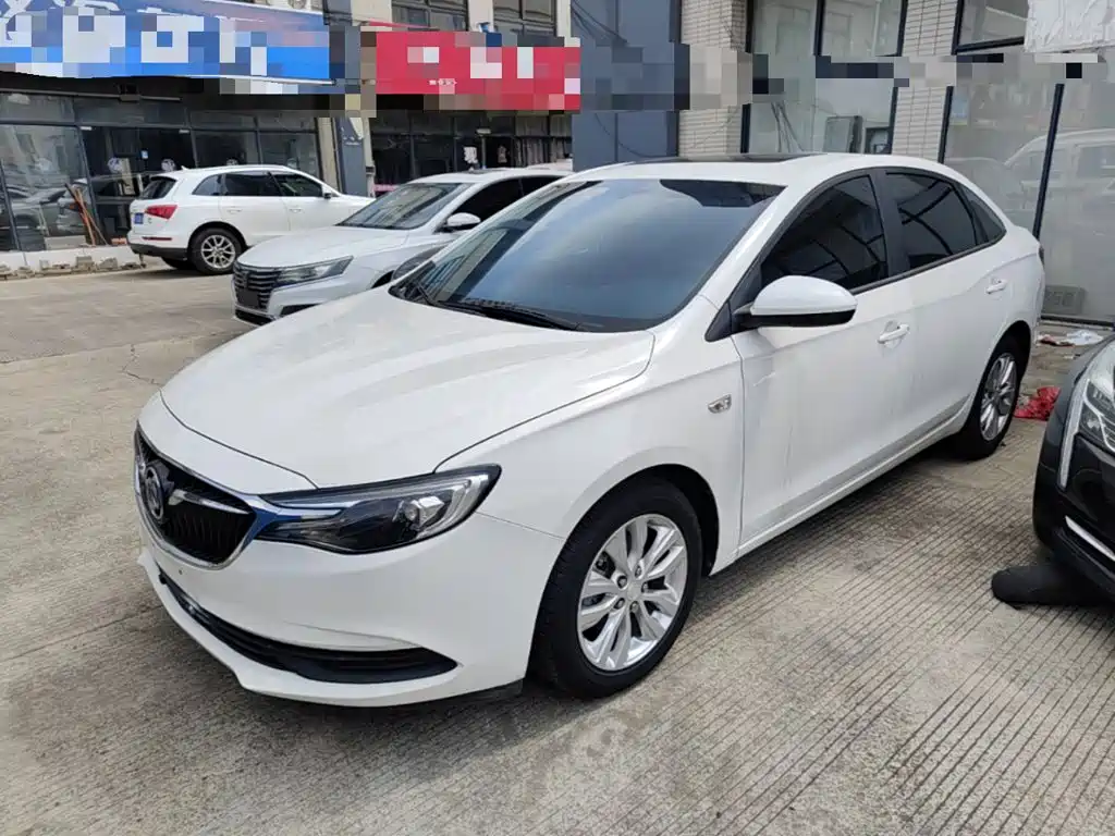 Buick Excelle GT 2022 — фото 1