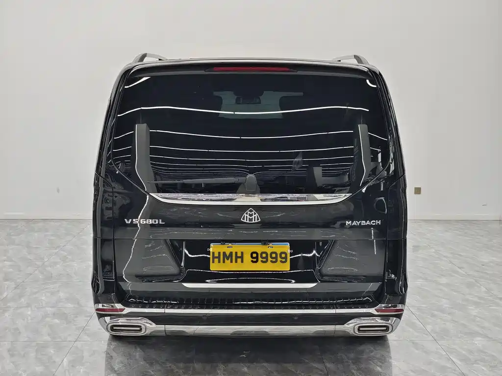 Mercedes-Benz V-Class 2023 — фото 6