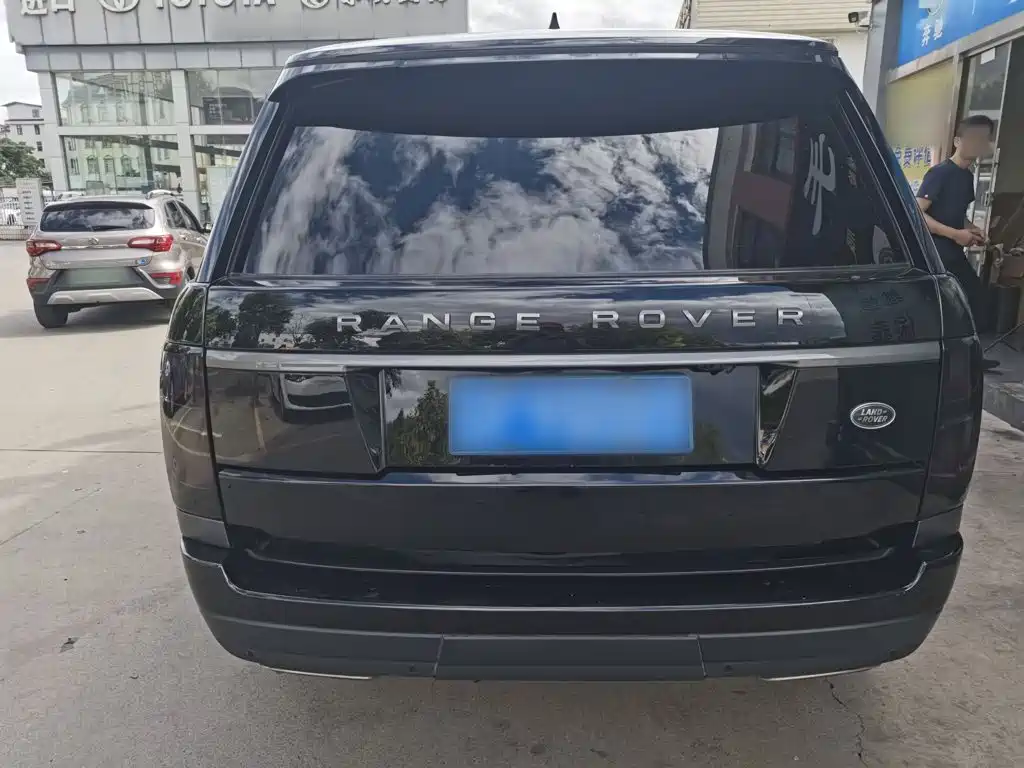 Land Rover Range Rover 2018 — фото 10