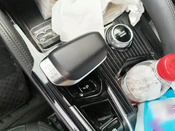 Geely Xingyue L 2025